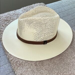Estrella Open-Weave Plastic Fedora